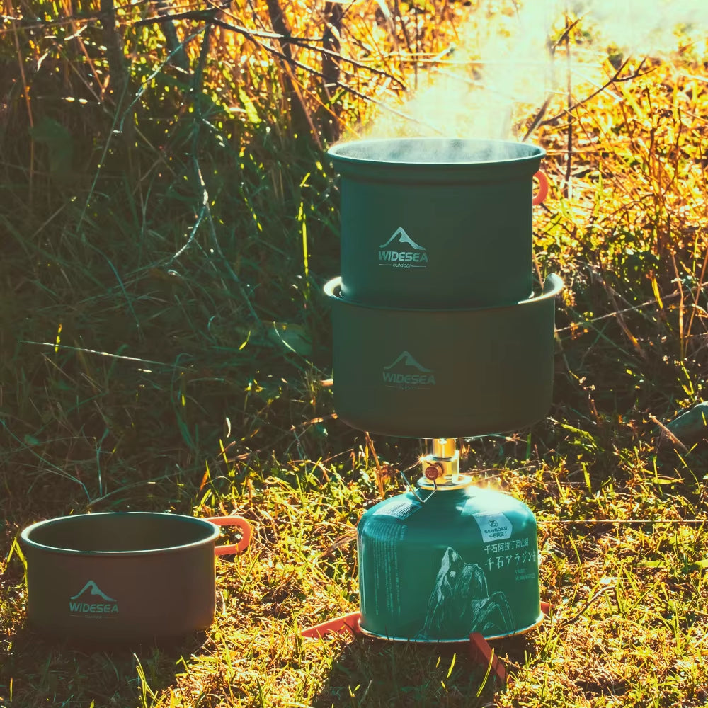 Folding Camping Stove Windscreen - Portable Aluminum Gas Burner Wind Guard - Essential Windproof Cooking Gear for Survival & Bushcraft